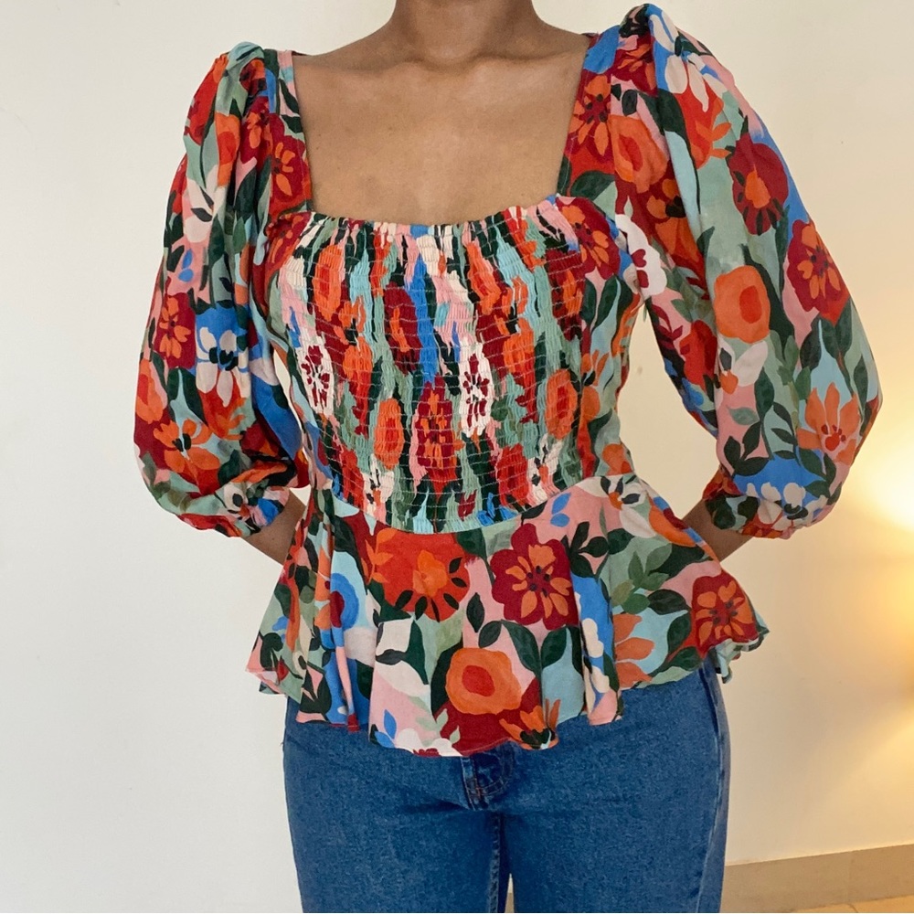 Zara floral colourful top in red orange green blue puff sleeves peplum shirring - Picture 2 of 7